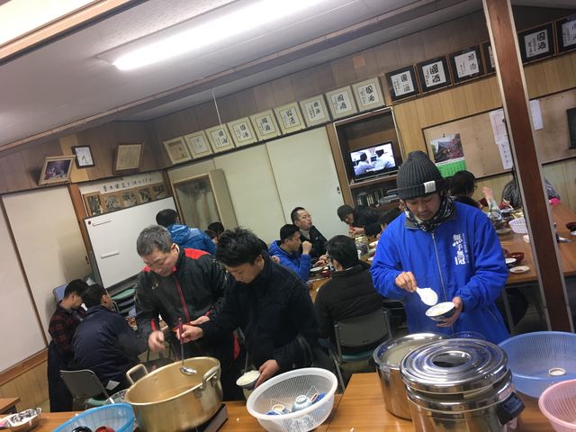 写真9 朝食風景