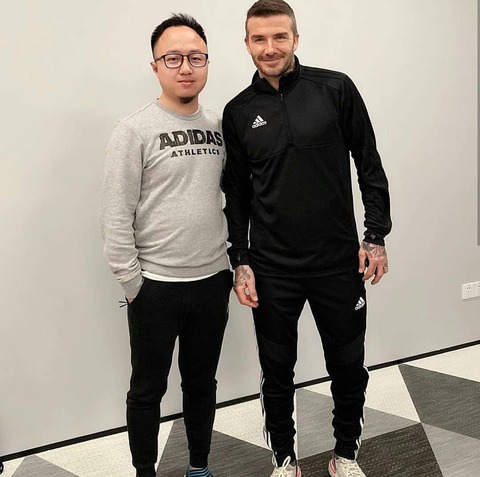 上海でのイベントに参加したジャージ姿のデビッド・ベッカム : メンズ