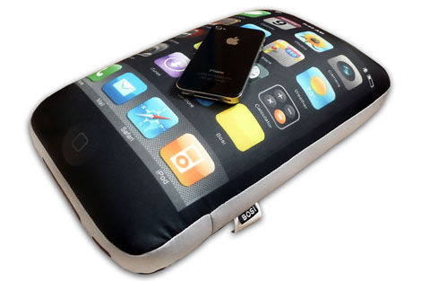 iPhone 4 Pillows