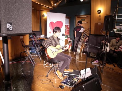 ライブb