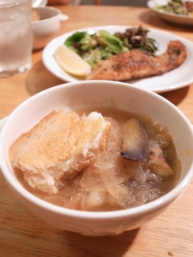 オニオンスープb