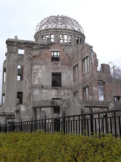 原爆ドームb