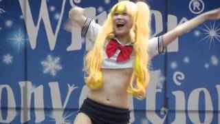 【コスプレ】胸チラと思いきや乳○絆創膏！？