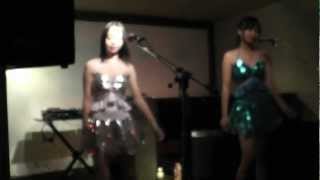 【ＪＣ】胸元セクシーなドレス衣装は必見！