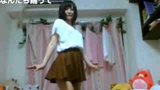 【踊ってみた】純白パンティーを見せる美女