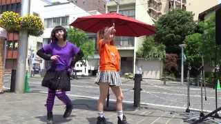 【踊ってみた】美少女の白いパンティがチラり！？