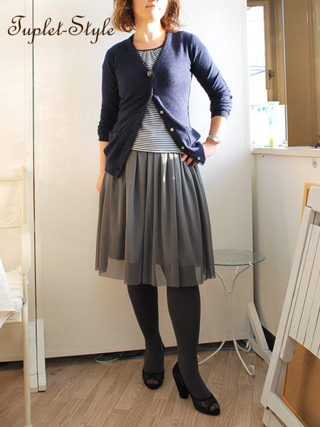 今日はタプレ限定モデルのチュールスカート+カシミアのコーディネートをご紹介です。