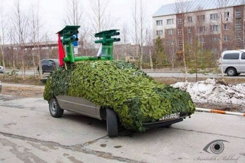 camouflage_car