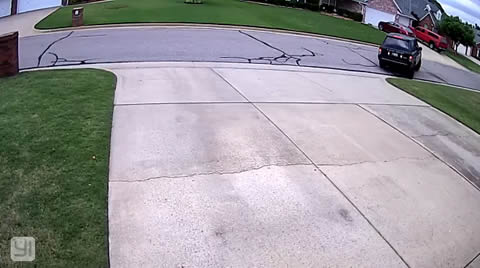 Driver Tries to J-Turn