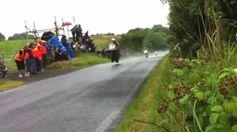 You will be amazed - 160mph jump motorbike