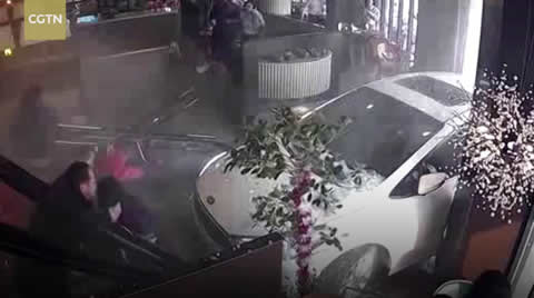 Two injured when unlicensed drunk driver