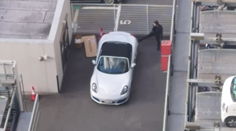 porche_kick