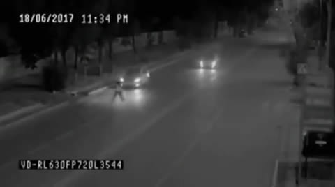 TELEPORTATION MAN SAVE GIRL FROM CAR ACCIDENT