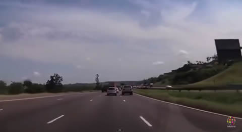 4x4 Driver suffers instant karma during road rage incident