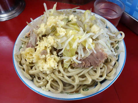 ラーメン二郎・目黒店 絶品！激安！！ 小ラーメン豚入り 600円
