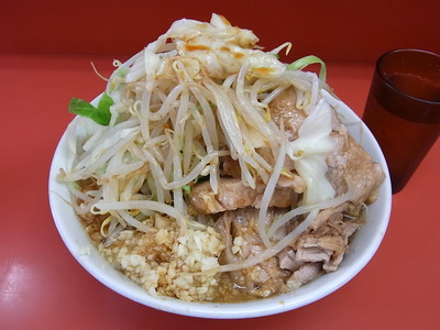 柔らかくジューシな豚と二郎の ...