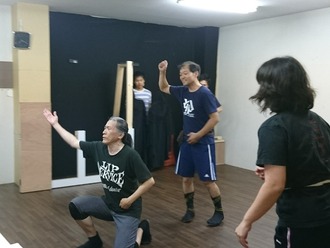 610