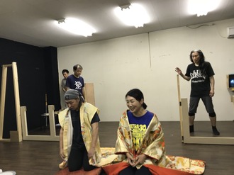 稽古場では