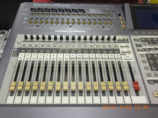 R1095575