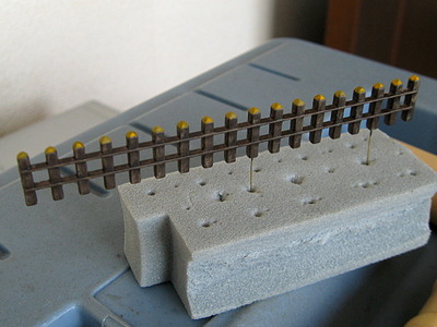 rs047