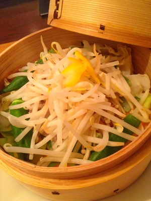 野菜と豚の蒸籠蒸し1