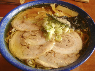 定助そばやチャーシューメン