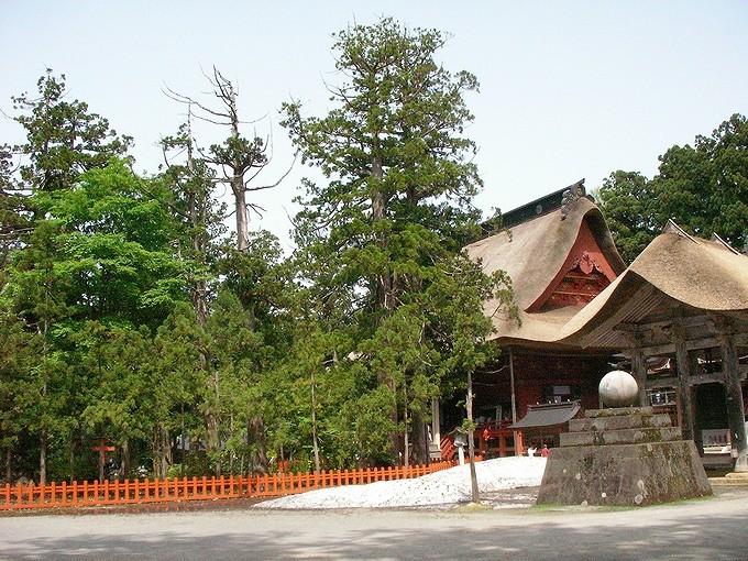 山形 羽黒山散歩その3~出羽三山神社 三神合祭殿 : 空白つれづれ草 山形 羽黒山散歩その3~出羽三山神社 三神合祭殿 : 空白つれづれ草