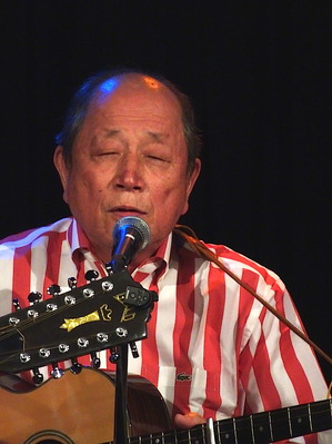 安藤