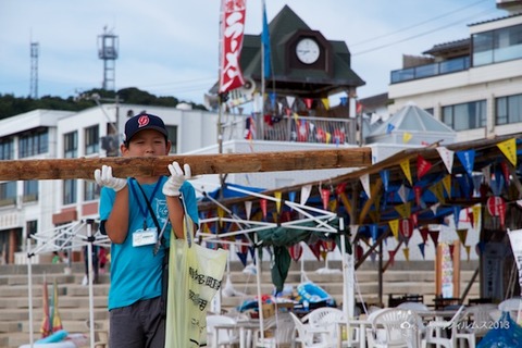ウミガメ隊_ゴミ拾い_前浜_2013-08-21 07-43-41
