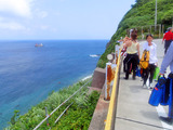 御蔵島の青い海の色