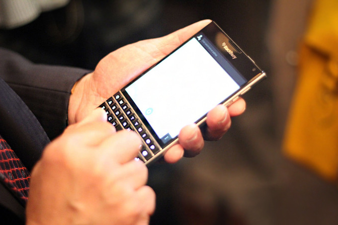 BlackBerry Passport画像