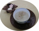 桜湯とお菓子