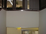 ９