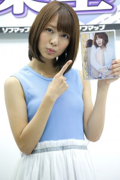 トッキュウ3号ことミオを演じる女優の梨里杏