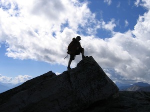 24歳で社長してるけど質問ある?