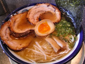 ラーメンの画像見てたら寝られなくなった