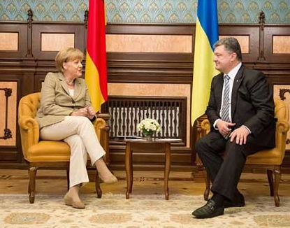 メルケル首相、ポロシェンコ大統領