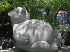 中央公園のタヌキ像名前はハゲさん0518