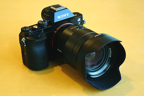 ついに届きました!「α7」の大本命レンズ 「SEL2470Z」の開梱 ついに届きました!「α7」の大本命レンズ 「SEL2470Z」の開梱
