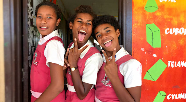Fiji 笑顔の楽園の魅力 3 フィジーの離島 ローカルな魅力 Verita