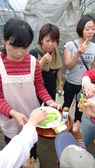 アスパラ収穫場面 (2)
