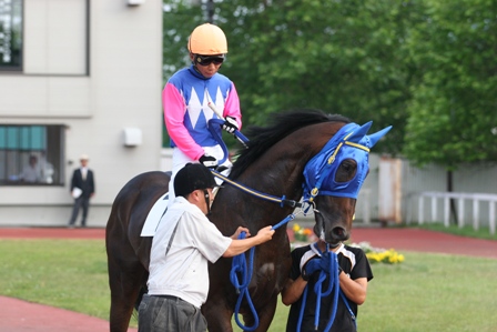 小国騎手
