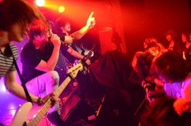 AKTK@PHASE20120701058