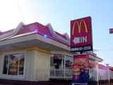 マクドナルド・船橋競馬場店-20041029-DSC00243