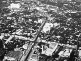 1958(昭和33)年:船橋市本町・駅前通り・昭和産業・船橋工場