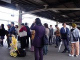 20050411-0859-千葉北東部地震・JR京葉線・JR南船橋駅-DSC08419