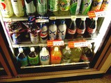 20050923-セブンイレブン・ペットボトル値下げ-0100-DSCF2527
