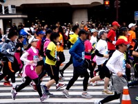 20120226_東京マラソン_東京都千代田区_激走_ランナ_1023_DSC05665