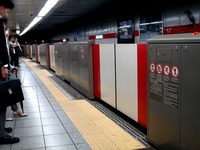 20130724_東京メトロ_丸の内線_ホームドア_1353_DSC00949