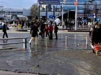 20110311_東日本大震災_海浜幕張_液状化_256006206T